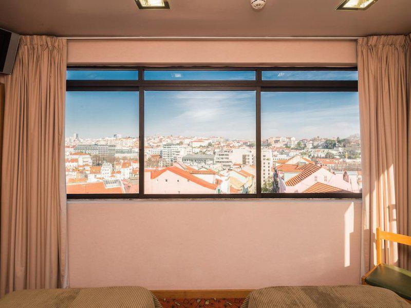 3E5AF7E283E3EB1131E1BFEAB85ED5A8