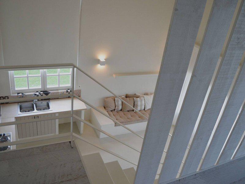 305EB7797FFE5578F7AE65528DC812E0