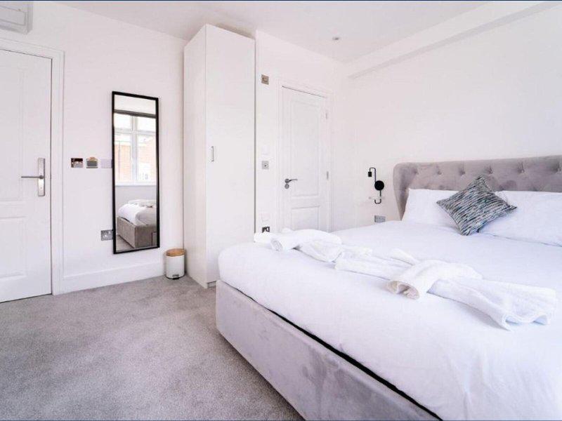 110A10C8FA2D9F2AAB97F7A97F036E94