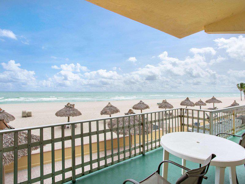 E839F9348A9E844D82E86FF8AD97E771