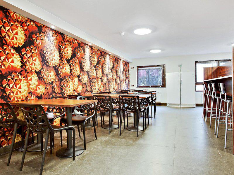 40981BFCE7EF0EEDB125AC4683EBE956