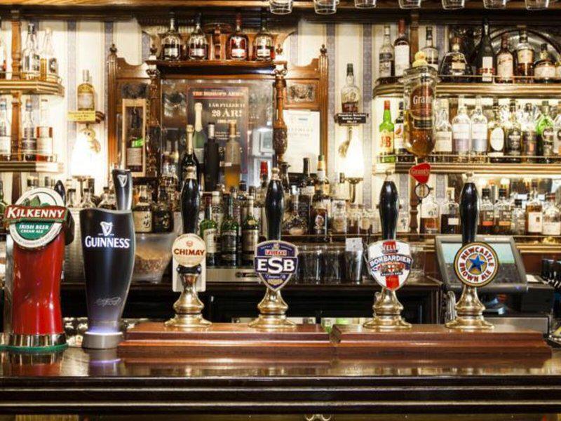 B94F75AE9EC10ED3D6B6BC9DEA766B74