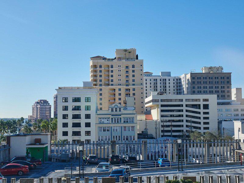 F6030D6DAF4D83DA27D17BED75D921A1