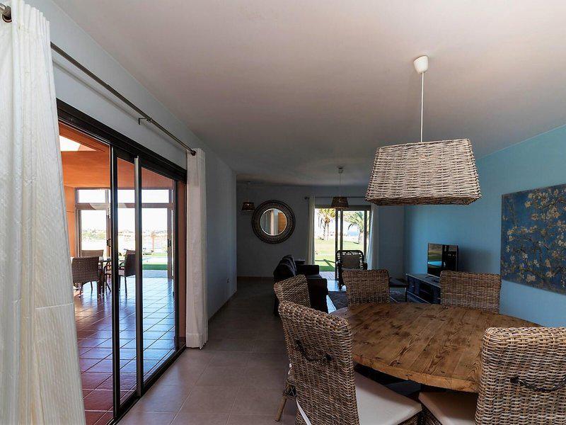 2966F13B773E21E12E290F59473E92C0