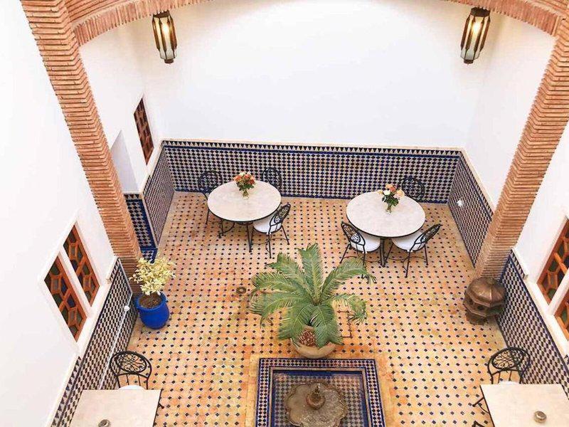 FEF951B7B8B010FDB8EFDF7DDB3E9429