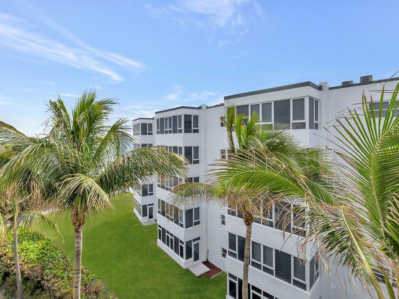 EE26FC3D314E389B075E66AB569DE46B