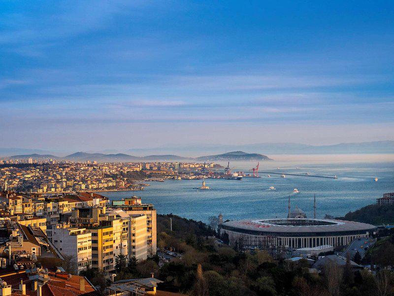 D812FFEB1F94E98220039407CA788BAE