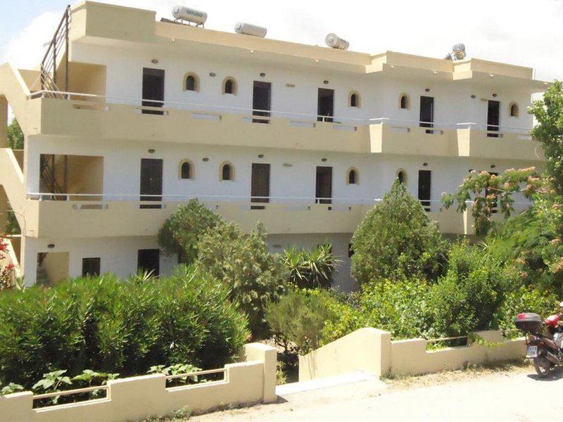 0E6B8213E83BD5A84E68A63B49081449