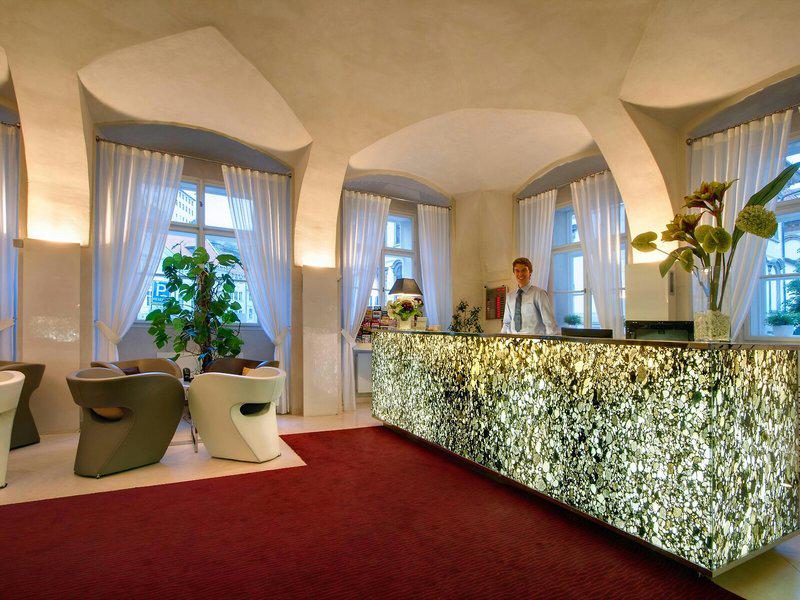 8F68EF98CF54F165E9A819A59B933460