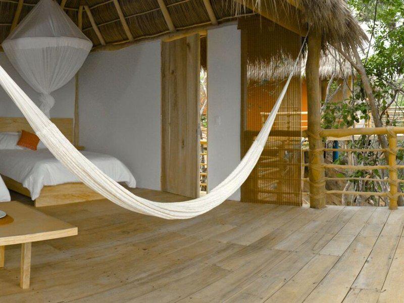 F18526CBDF943BF5513C4129BA6D8761