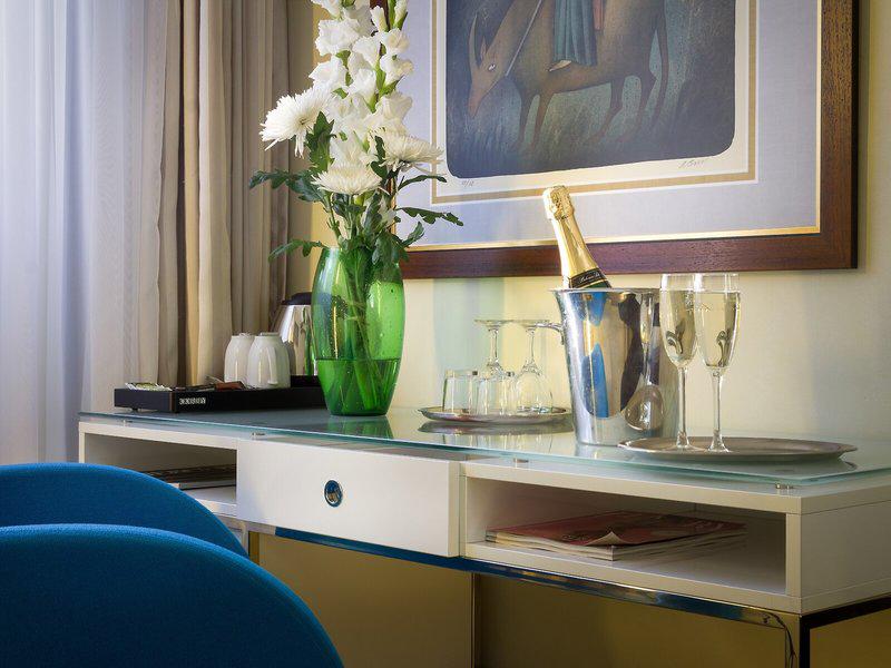 FFBB35842781B3E146359CB3720FEAB2