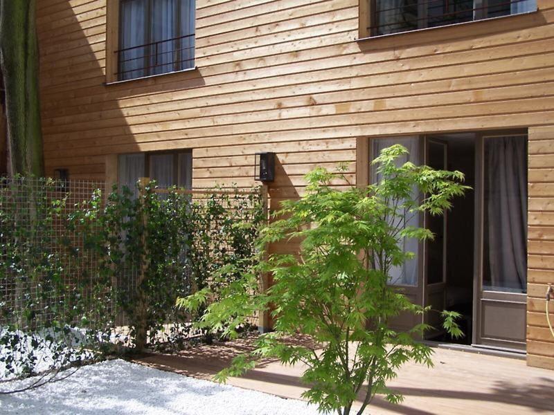 CC44DD21B6F2F44E2081042B1802E8F4