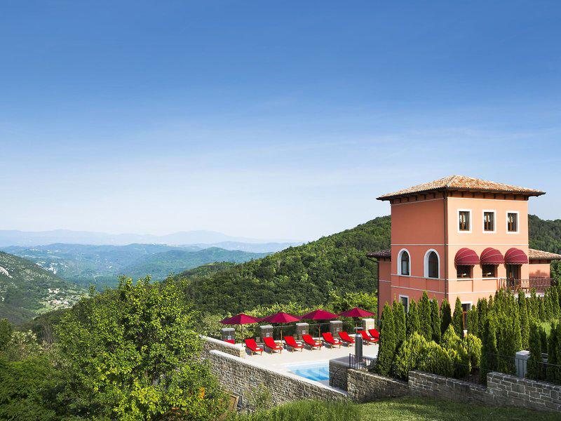 D6498B89D3E31244B4AF4F9C4D501483