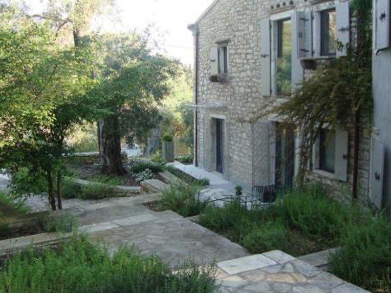 EE2A75620751EF74CCB733942ED105B4