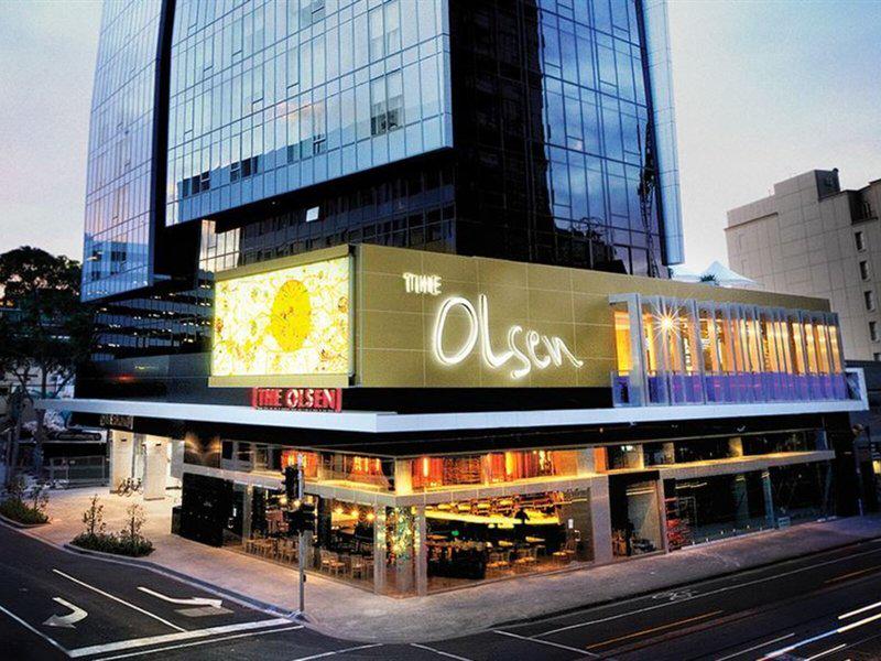 12F53EC6C31B9DBF9BDA896661CD9C4E