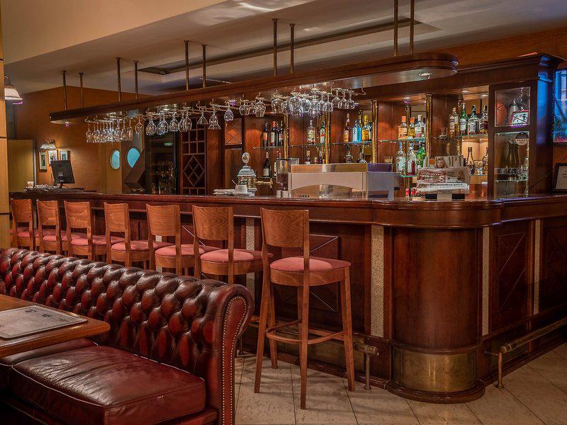 E9690BE42867F1BE2821363070717AAF