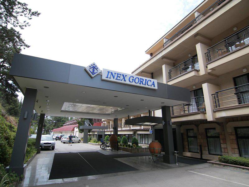 DA9AF296D014561C110669A5C10F21A6