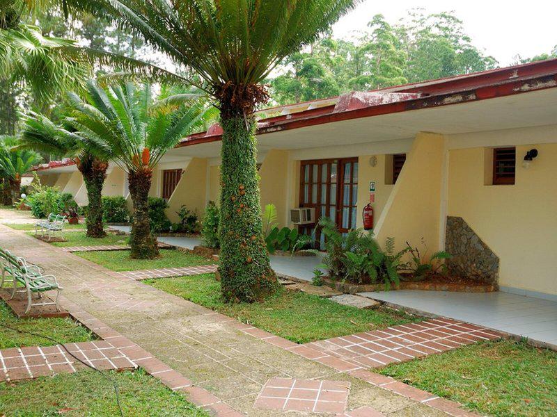 7A17AA87C08A383C462D6889BE4052F2