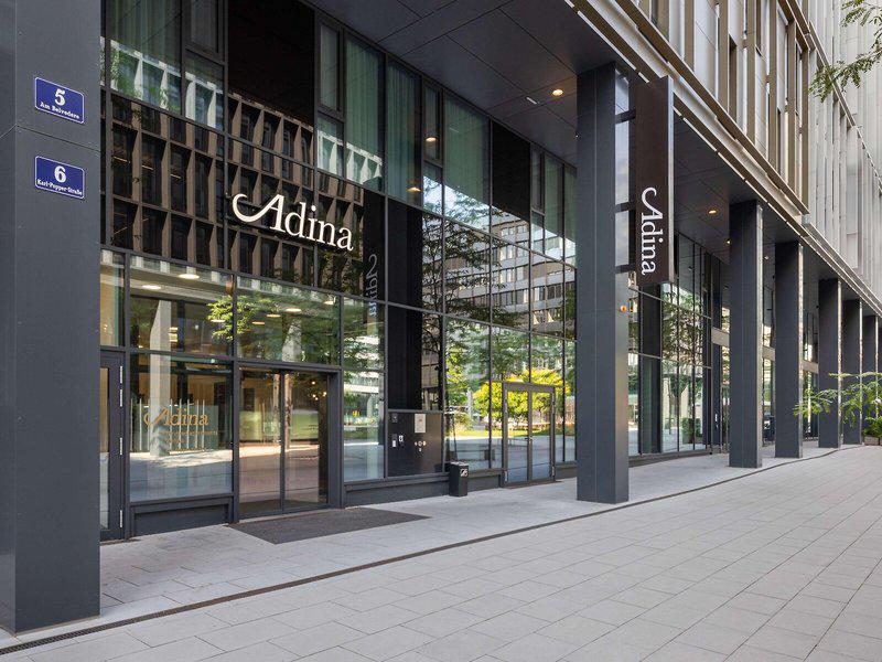 67BA610E1915C816F3DCD17209E6D916