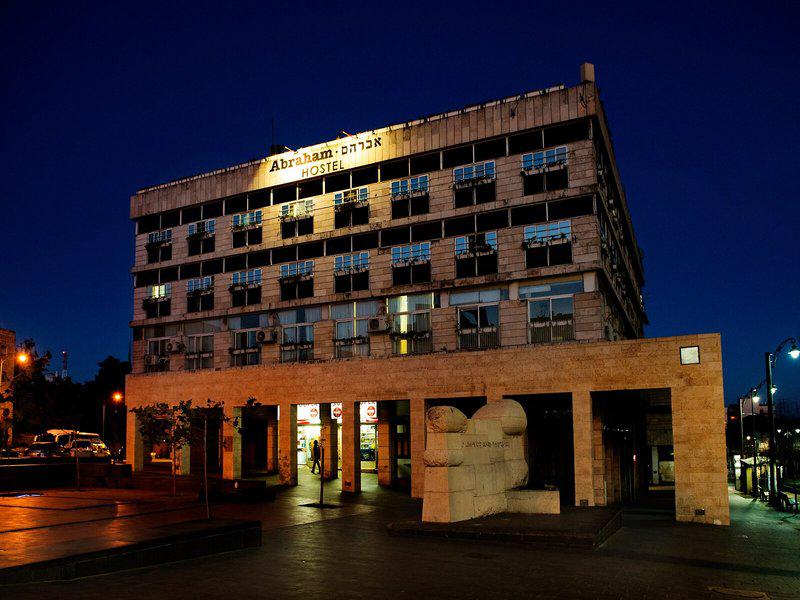 64592AE561EB0FB9F4BFDA580C10A6AB