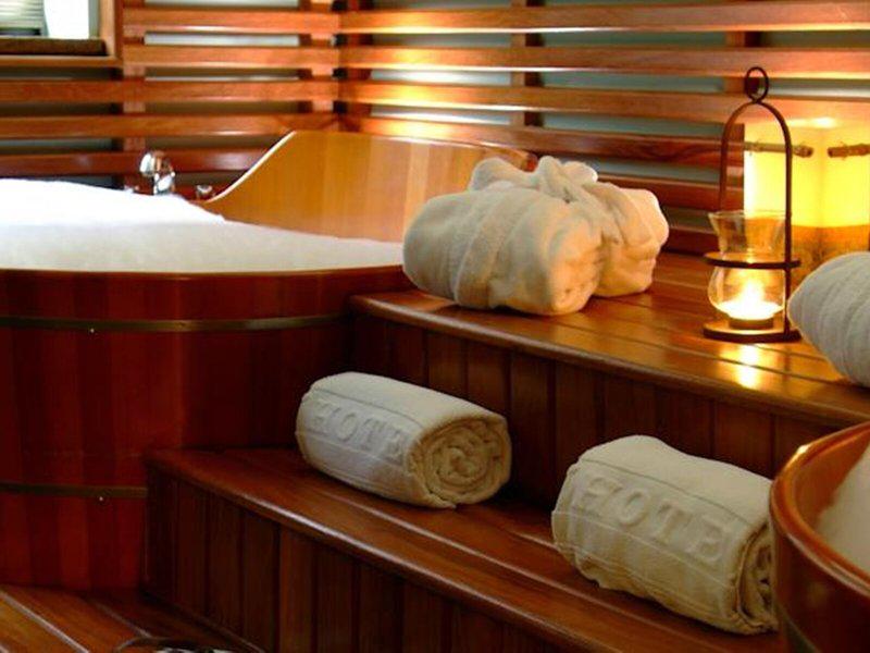 67C221B30FD741AE1993943A089A57B8