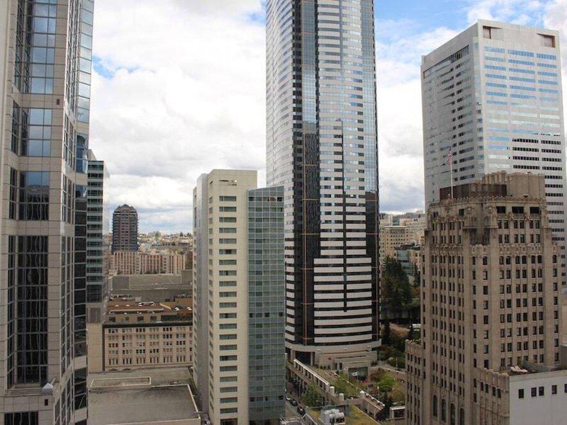 52E35FE0DCA58B5E505BA6ABDF7E43B8