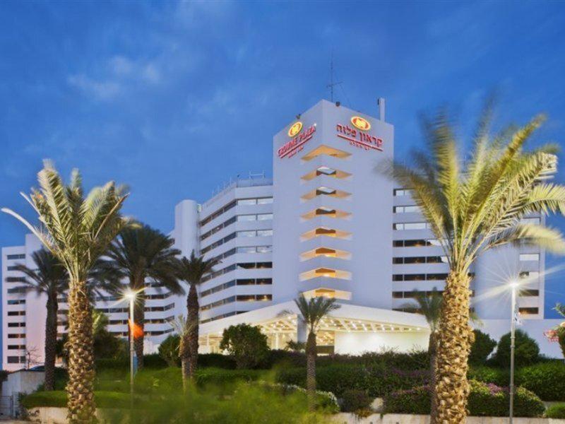 357642BE5C324D9D3AAF33B6EB20FA3A