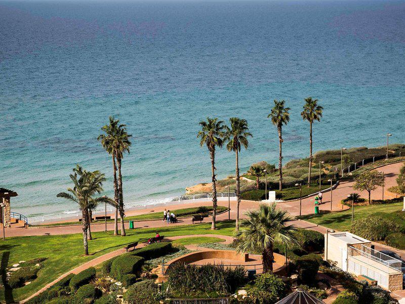 FD55A8F653984489082BD23ACF373C7D