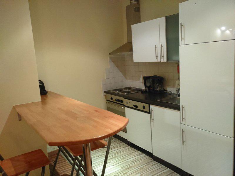 4F64BB60F4C3F4FD9093EA8C41E7D8A1