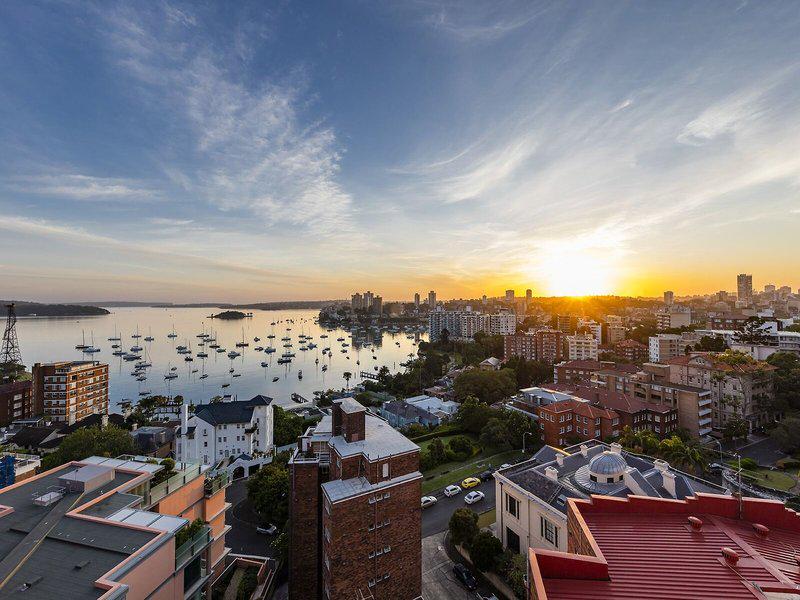 35E493026EDB569FF0FB0CAD80D783F4