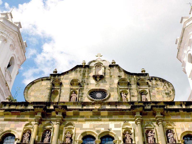 FE0F6FD488AC7A452E3F898B9D71EC24