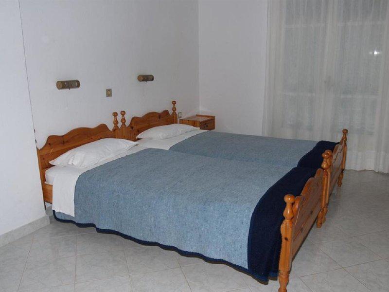 00DDC96A62D17454E2C17961D5D7BC3B