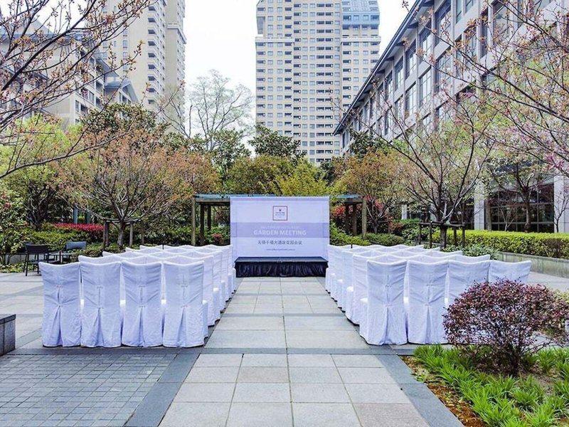 599F58A96999EF57FD30A9105D4FEA9F