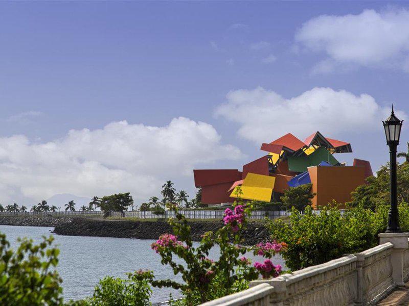 B6EDCBF34594CE8D3AEDE4317A3649B2