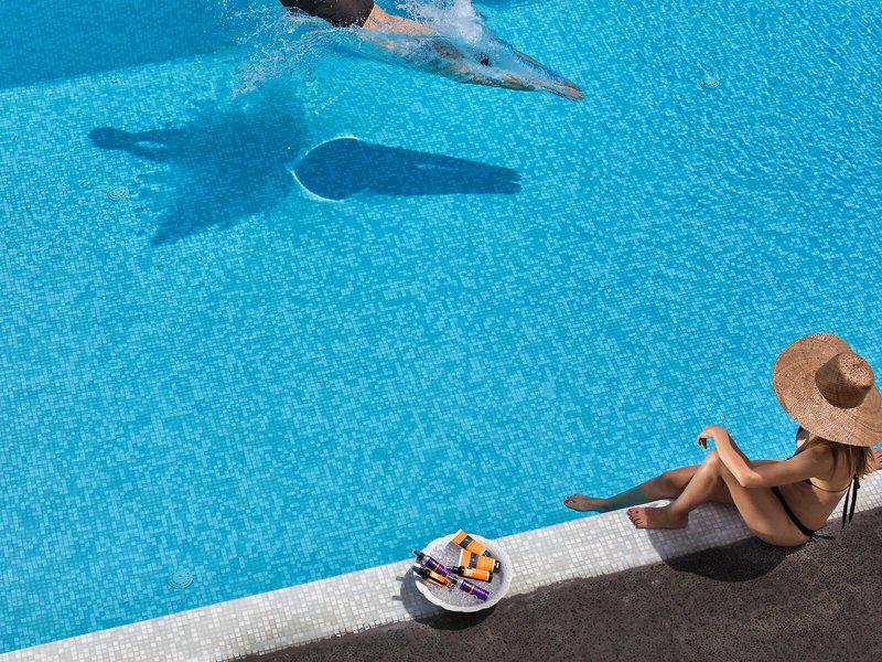 EE0DD1FB3C65572B24E0DC6EC3CF4ADC