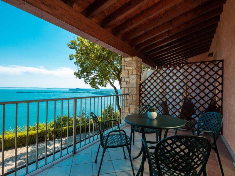 E3419F51E1D71B046DD9BE5D0C0113A3