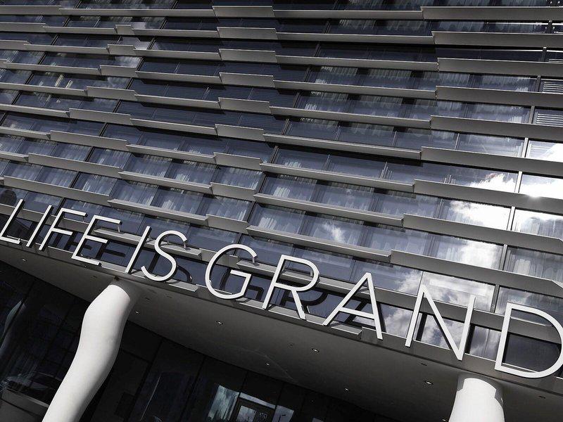 A63741705363F1E9E6193D6128EC1B96