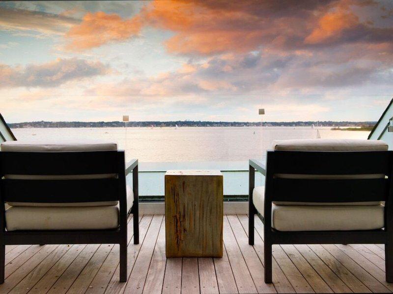 F0ABB10060CD98AD6064A04D751FB4ED