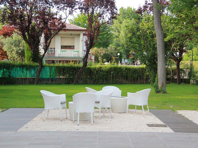 2D72303D41EBCDD0D45D4C4C715C3F97