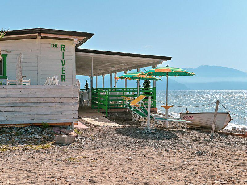 C26DC56F333534BFA4C94B8910746E69