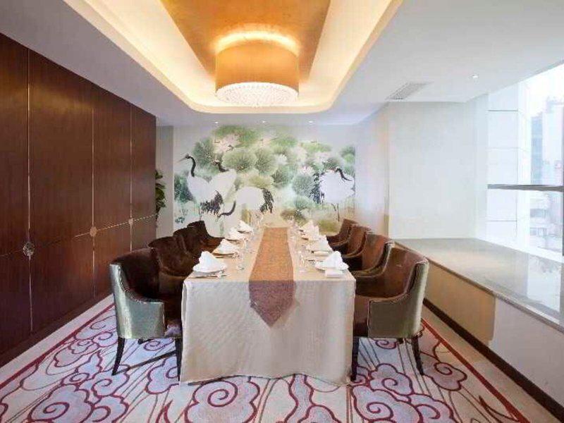 29C462DC206878A7D64F6053888230B5