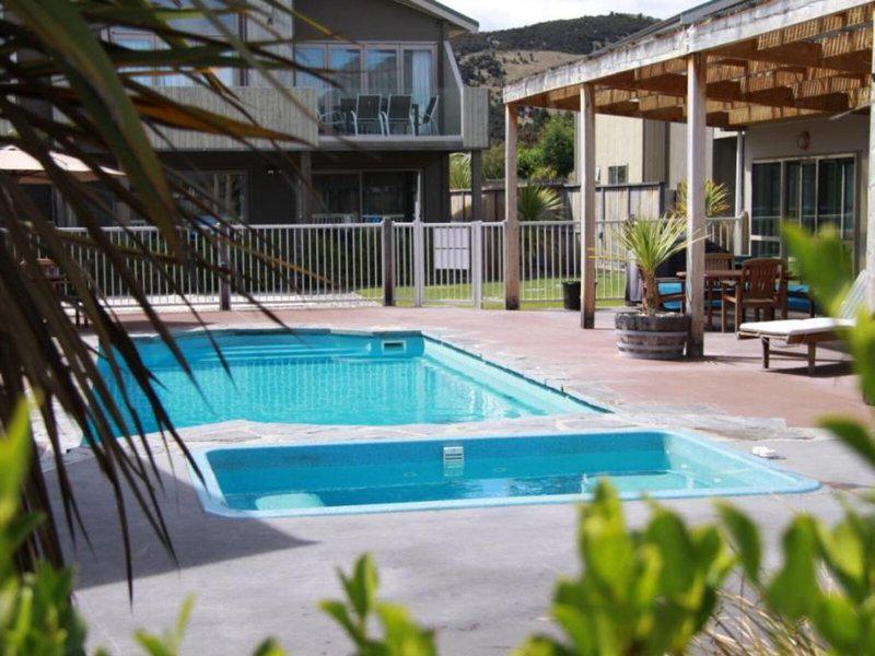 2FA5E528C813B9E51A370D60F8BC734C