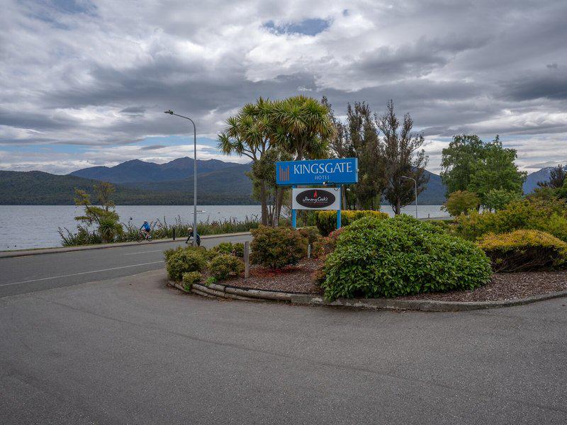 A6E40CC6579F1A19821DD68401597AC0