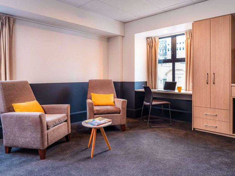 4DA58140B3B51E325AF542C4BC55D872