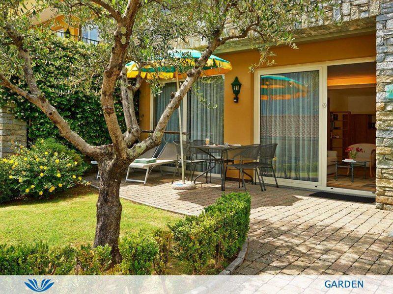 8977C10F84C74ED8A46C0E561700B77B