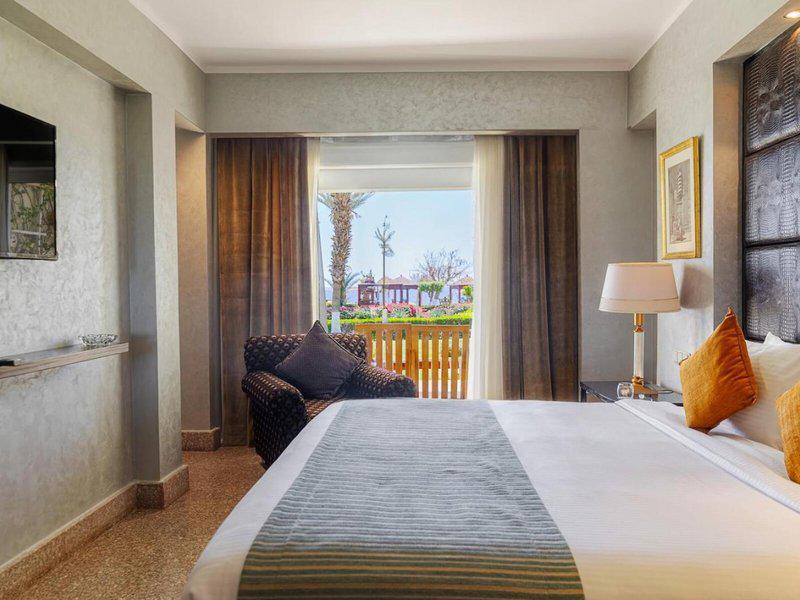 FE04495D5333BD4B740590FBC422EA27