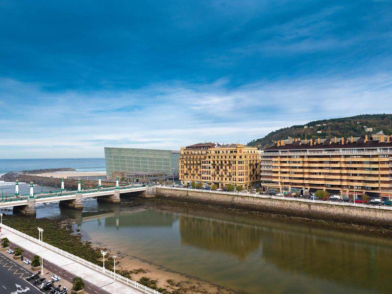 9F91E2B477CB540C23AA2BF5381FA4AE