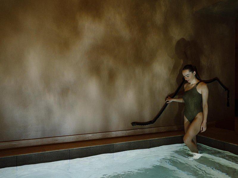 C3FD0941E53FDC8A24D117802003760D