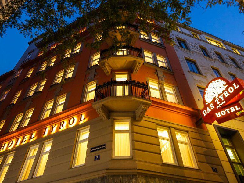 7FF4E08B9523E77273DA609A33419E14