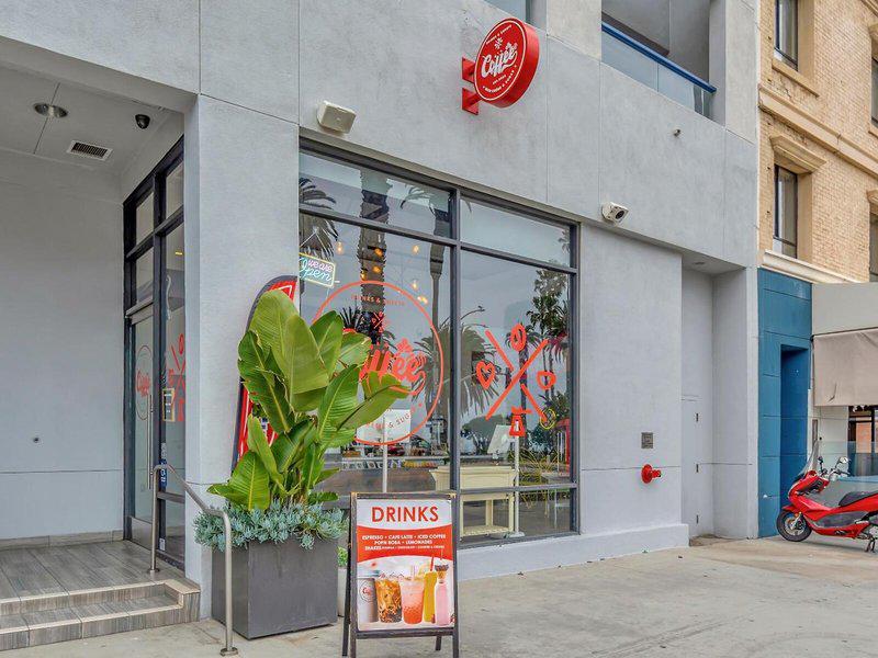 2410809726E2D93EBAC68B6131D58AEB